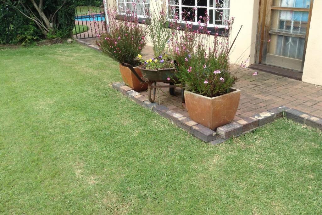 Clarens Socialites Garden Apartment #2 Bethlehem Exterior photo